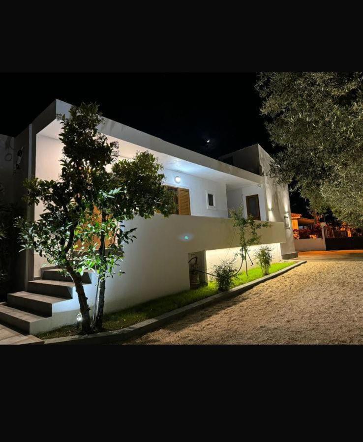 Vila Golden Sand Ksamil Buitenkant foto